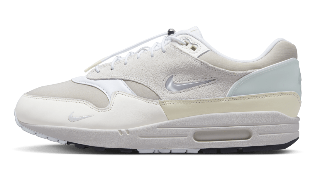 august sneaker releases