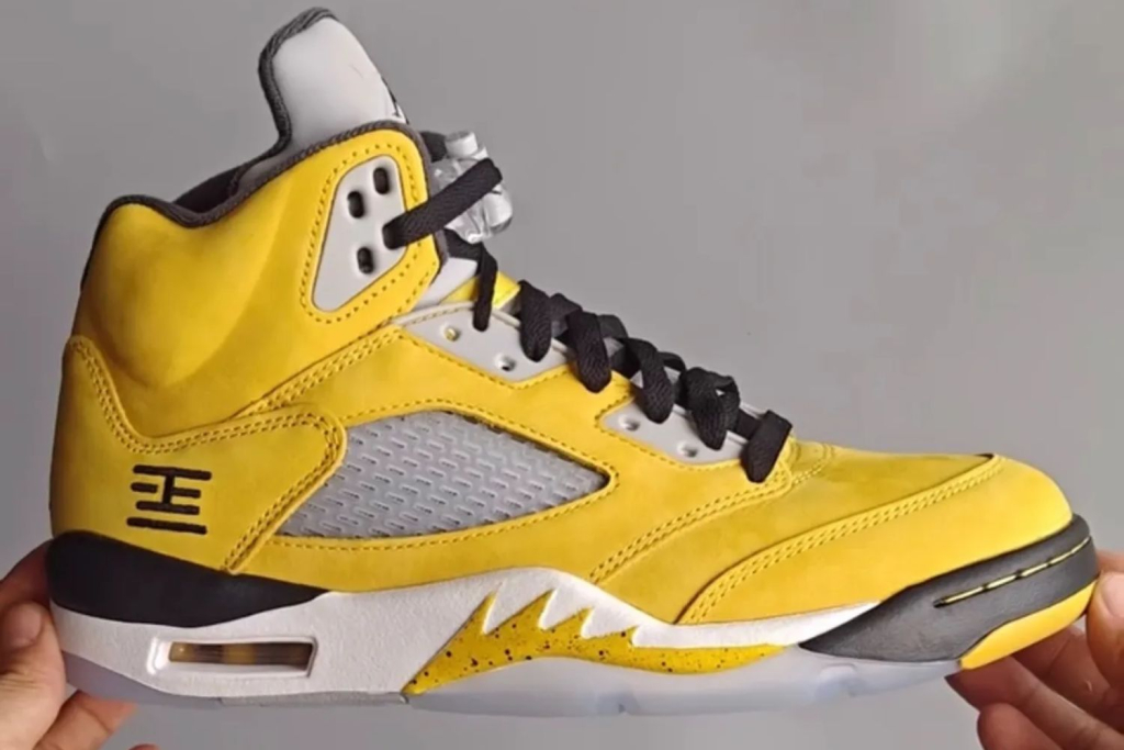 FAKEBUSTERS 鑑定済みAIR JORDAN 5 RETRO23.5cm
