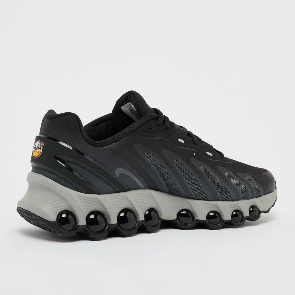 PSG x Nike Air Max DN8