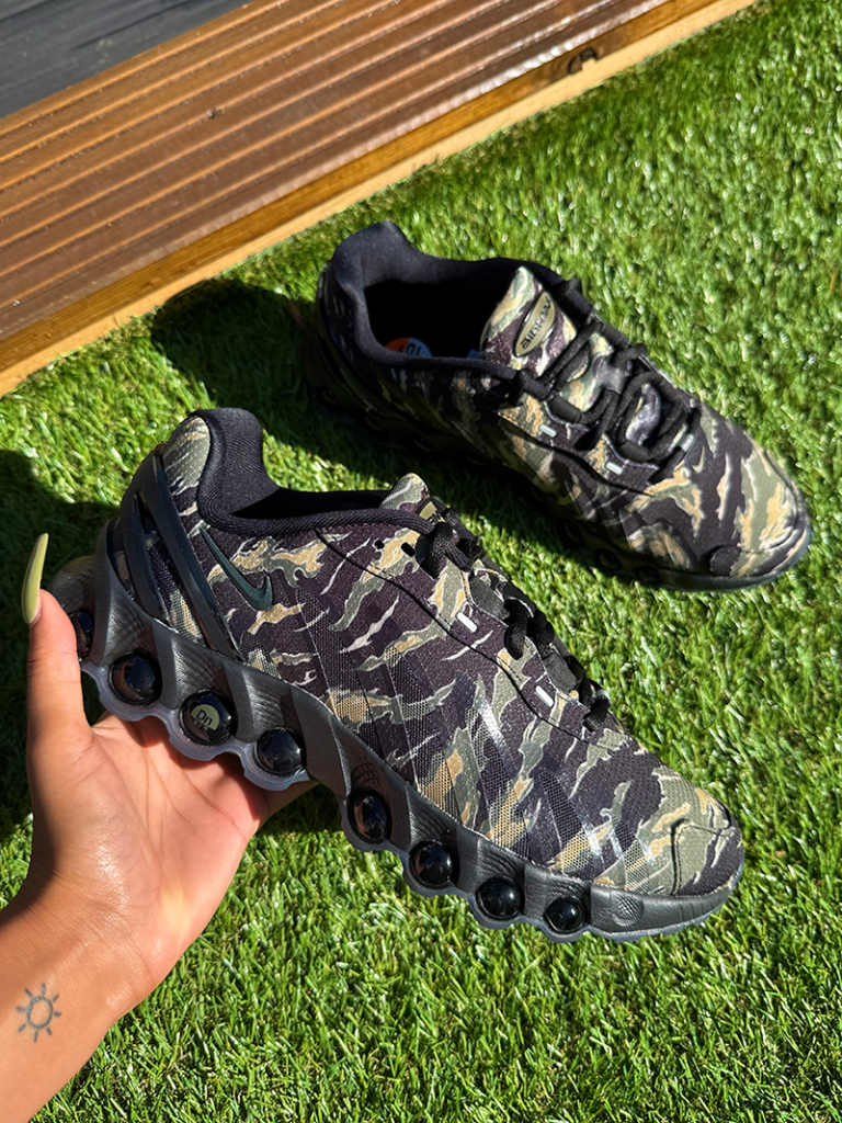 Nike Air Max Dn8 Premium 'Medium Olive' (IH2141-200)