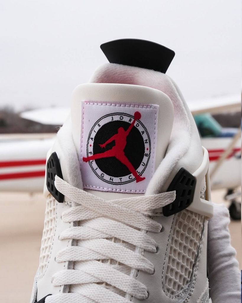 Air Jordan 4 ‘Flight Club' IM4002-100